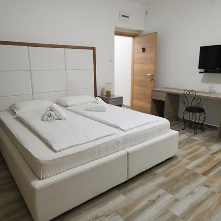 アパートホテル Twenty Park Kikinda